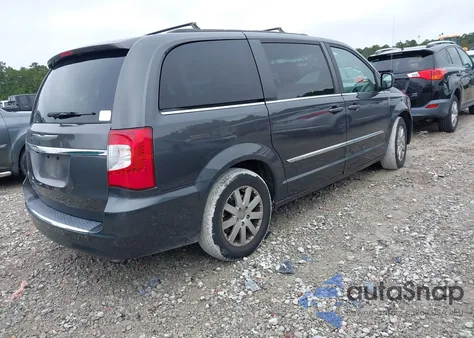 2015 Chrysler Town & Country Touring z USA, uszkodzony, nr VIN 2C4RC1BG5FR538724